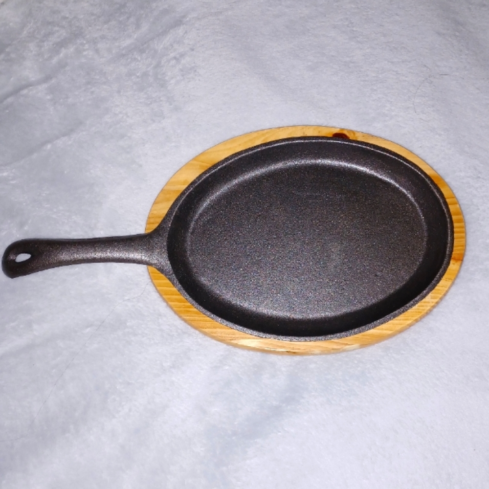 Skillet and base